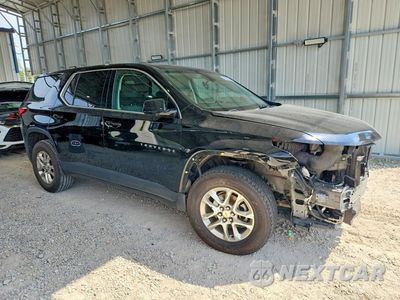 Czwarte zdjęcie samochodu z boku: 2020 CHEVROLET TRAVERSE LS VIN:1GNERFKW8LJ276917 - miniatura