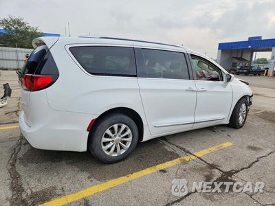 Trzecie zdjęcie samochodu z tyłu: 2018 CHRYSLER PACIFICA TOURING L PLUS VIN:2C4RC1EG0JR317391 - miniatura