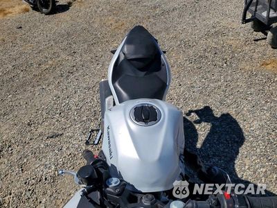 Piąte zdjęcie samochodu w środku: 2025 KAWASAKI EX500 H VIN:ML5EXGH15SDA58699 - miniatura