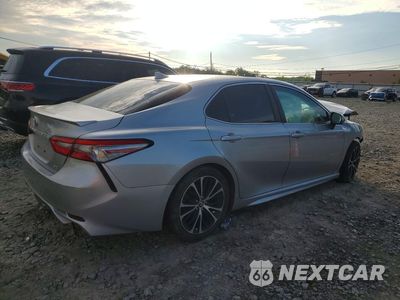 Trzecie zdjęcie samochodu z tyłu: 2018 TOYOTA CAMRY SE VIN:4T1B11HK2JU536102 - miniatura