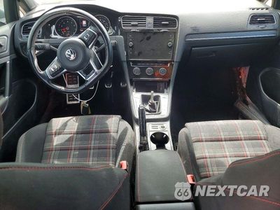 Zdjęcie 8 z 12 samochodu: 2018 VOLKSWAGEN GTI S VIN:3VW547AUXJM285855 - miniatura