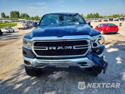 Piąte zdjęcie samochodu w środku: 2019 RAM 1500 BIG HORN/LONE STAR VIN:1C6SRFFT5KN918889 - miniatura