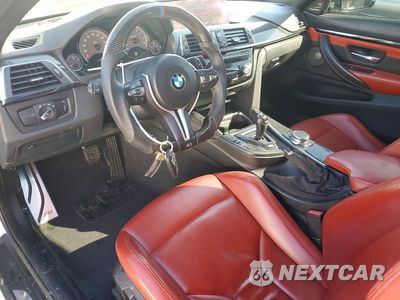 Zdjęcie 8 z 12 samochodu: 2018 BMW M4 VIN:WBS4Y9C53JAC88089 - miniatura