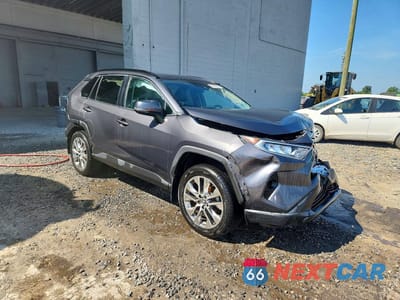 Czwarte zdjęcie samochodu z boku: 2019 TOYOTA RAV4 XLE PREMIUM VIN:2T3A1RFV9KW073391 - miniatura