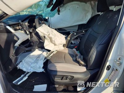 Zdjęcie 7 z 12 samochodu: 2022 TOYOTA RAV4 XLE VIN:2T3W1RFV8NW213604 - miniatura