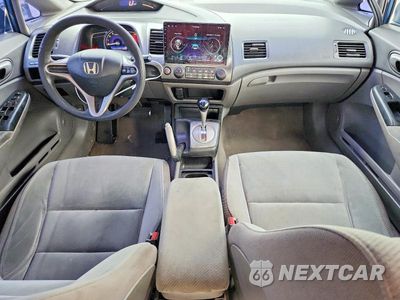 Zdjęcie 8 z 12 samochodu: 2010 HONDA CIVIC LX VIN:2HGFA1F5XAH317816 - miniatura