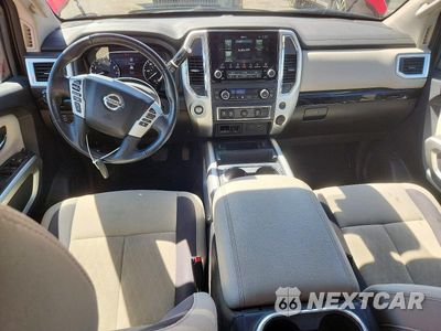 Zdjęcie 8 z 12 samochodu: 2021 NISSAN TITAN SV VIN:1N6AA1EF0MN530639 - miniatura