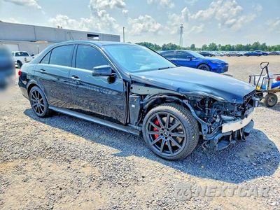 Czwarte zdjęcie samochodu z boku: 2014 MERCEDES-BENZ E63 AMG VIN:WDDHF7GB0EA975588 - miniatura