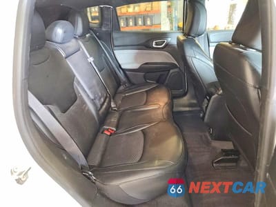 Zdjęcie 11 z 14 samochodu: 2023 JEEP COMPASS LATITUDE VIN:3C4NJDBN0PT544045 - miniatura