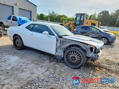 Czwarte zdjęcie samochodu z boku: 2017 DODGE CHALLENGER SXT VIN:2C3CDZAGXHH531896 - miniatura