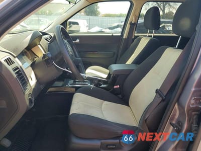 Zdjęcie 7 z 13 samochodu: 2008 MAZDA TRIBUTE S VIN:4F2CZ06118KM00149 - miniatura