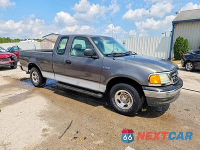Czwarte zdjęcie samochodu z boku: 2004 FORD F-150 HERITAGE CLASSIC VIN:2FTRX172X4CA80244 - miniatura