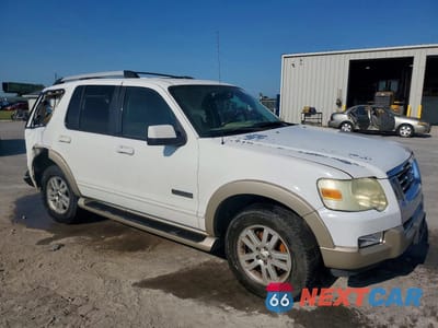Czwarte zdjęcie samochodu z boku: 2006 FORD EXPLORER EDDIE BAUER VIN:1FMEU64E26ZA16221 - miniatura