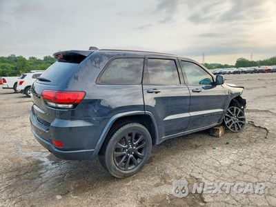 Trzecie zdjęcie samochodu z tyłu: 2018 JEEP GRAND CHEROKEE LAREDO VIN:1C4RJFAG1JC174808 - miniatura