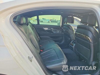 Zdjęcie 10 z 13 samochodu: 2019 BMW 750 I VIN:WBA7F0C54KGM25622 - miniatura