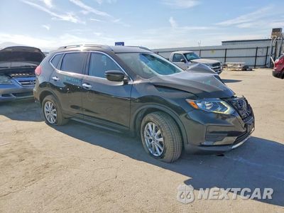 Czwarte zdjęcie samochodu z boku: 2019 NISSAN ROGUE SV VIN:5N1AT2MV6KC700454 - miniatura