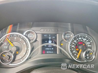 Zdjęcie 9 z 13 samochodu: 2022 RAM 1500 TRADESMAN VIN:1C6SRFNT8NN438013 - miniatura