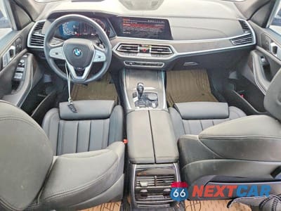 Zdjęcie 8 z 13 samochodu: 2022 BMW X7 XDRIVE40I VIN:5UXCW2C06N9J48948 - miniatura