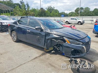 Czwarte zdjęcie samochodu z boku: 2024 NISSAN ALTIMA SV VIN:1N4BL4DV8RN408006 - miniatura