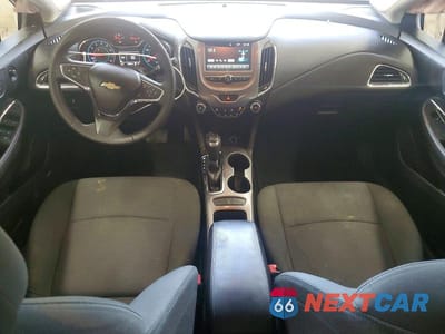 Zdjęcie 8 z 12 samochodu: 2017 CHEVROLET CRUZE LT VIN:1G1BE5SM1H7208357 - miniatura