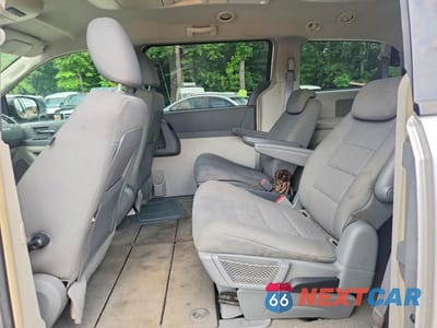 Zdjęcie 11 z 13 samochodu: 2008 DODGE GRAND CARAVAN SXT VIN:1D8HN54P08B162334 - miniatura