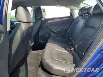Zdjęcie 10 z 12 samochodu: 2017 VOLKSWAGEN PASSAT R-LINE VIN:1VWDT7A39HC047383 - miniatura
