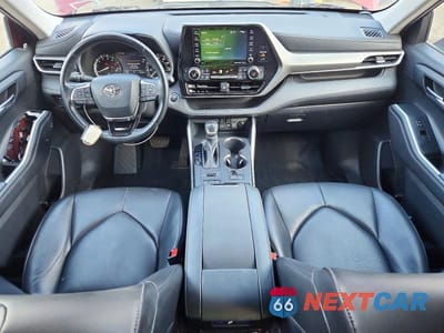 Zdjęcie 8 z 13 samochodu: 2021 TOYOTA HIGHLANDER XLE VIN:5TDGZRBH3MS158816 - miniatura