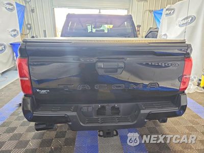 Zdjęcie 6 z 12 samochodu: 2024 TOYOTA TACOMA SR5 VIN:3TMKB5FN7RM003068 - miniatura