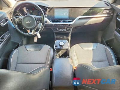 Zdjęcie 8 z 12 samochodu: 2022 KIA NIRO EV S VIN:KNDCC3LG5N5160593 - miniatura