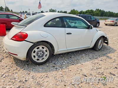 Trzecie zdjęcie samochodu z tyłu: 2015 VOLKSWAGEN BEETLE 1.8T VIN:3VWF17AT4FM656603 - miniatura