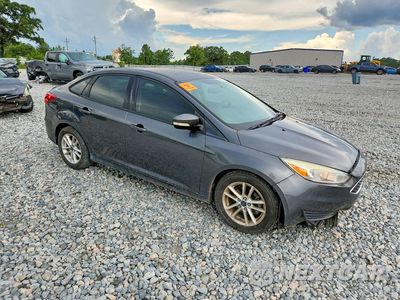 Czwarte zdjęcie samochodu z boku: 2017 FORD FOCUS SE VIN:1FADP3F2XHL282302 - miniatura