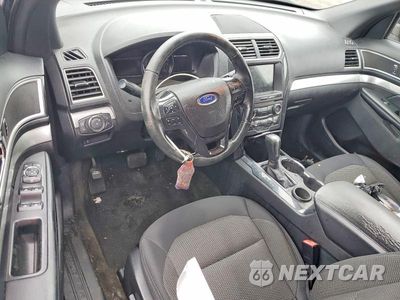 Zdjęcie 8 z 13 samochodu: 2017 FORD EXPLORER XLT VIN:1FM5K7D87HGD24554 - miniatura