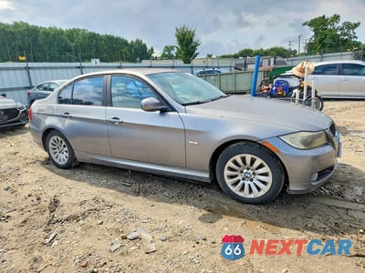 Czwarte zdjęcie samochodu z boku: 2009 BMW 328 I SULEV VIN:WBAPH57509NL76572 - miniatura