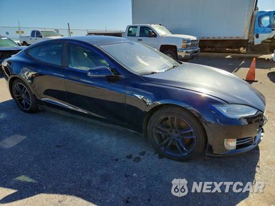 Czwarte zdjęcie samochodu z boku: 2014 TESLA MODEL S VIN:5YJSA1H11EFP48094 - miniatura