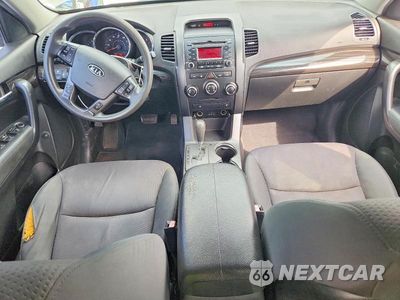 Zdjęcie 8 z 12 samochodu: 2012 KIA SORENTO LX VIN:5XYKT3A63CG289961 - miniatura