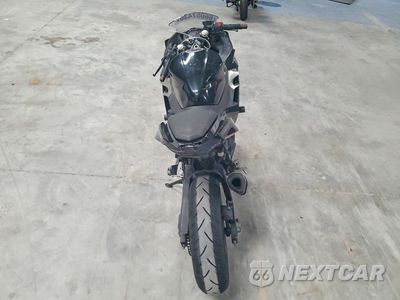 Czwarte zdjęcie samochodu z boku: 2018 KAWASAKI EX400 VIN:JKAEXKH11JDA12191 - miniatura