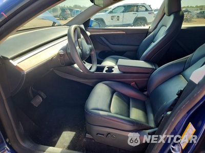 Zdjęcie 7 z 14 samochodu: 2024 TESLA MODEL Y VIN:7SAYGAEE8RF100874 - miniatura