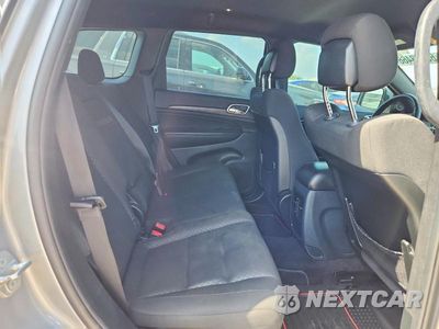 Zdjęcie 11 z 14 samochodu: 2018 JEEP GRAND CHEROKEE LAREDO VIN:1C4RJEAG0JC132270 - miniatura