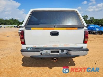 Zdjęcie 6 z 12 samochodu: 2005 CHEVROLET SILVERADO C1500 VIN:1GCEC14X85Z280375 - miniatura