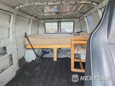Zdjęcie 10 z 13 samochodu: 2001 DODGE RAM VAN 2500 DELIVERY VAN VIN:2B7JB21Y61K516393 - miniatura