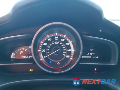 Zdjęcie 9 z 12 samochodu: 2016 MAZDA 3 SPORT VIN:3MZBM1U75GM300308 - miniatura