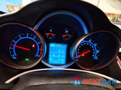 Zdjęcie 9 z 12 samochodu: 2016 CHEVROLET CRUZE 4D LT VIN:1G1PE5SB5G7146612 - miniatura