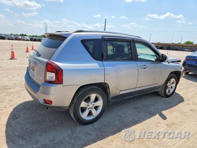 Trzecie zdjęcie samochodu z tyłu: 2015 JEEP COMPASS LATITUDE VIN:1C4NJCEB1FD118641 - miniatura
