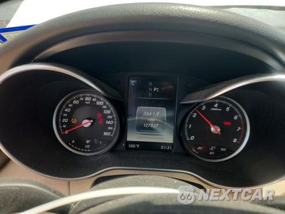 Zdjęcie 9 z 13 samochodu: 2016 MERCEDES-BENZ C 300 4MATIC VIN:55SWF4KB5GU097883 - miniatura