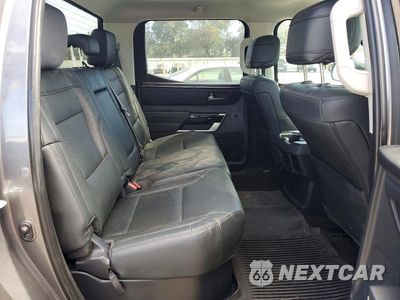 Zdjęcie 10 z 12 samochodu: 2024 TOYOTA TUNDRA LIMITED VIN:5TFWA5DB6RX183859 - miniatura
