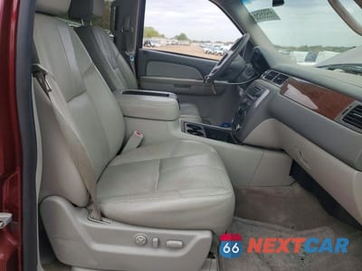 Zdjęcie 7 z 13 samochodu: 2008 GMC YUKON VIN:1GKFK13008J141912 - miniatura