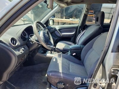 Zdjęcie 7 z 13 samochodu: 2005 TOYOTA RAV4 BASE VIN:JTEGD20V550050714 - miniatura