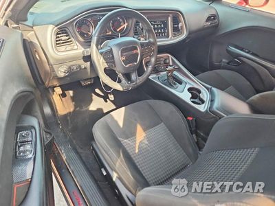 Zdjęcie 8 z 13 samochodu: 2019 DODGE CHALLENGER R/T VIN:2C3CDZBT9KH629353 - miniatura