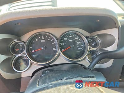 Zdjęcie 9 z 12 samochodu: 2013 CHEVROLET SILVERADO K2500 HEAVY DUTY VIN:1GC2KVCG3DZ353830 - miniatura