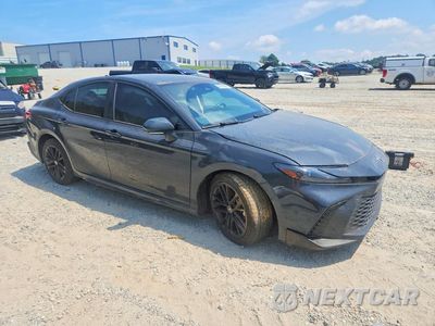 Czwarte zdjęcie samochodu z boku: 2025 TOYOTA CAMRY SE VIN:4T1DAACK7SU046692 - miniatura